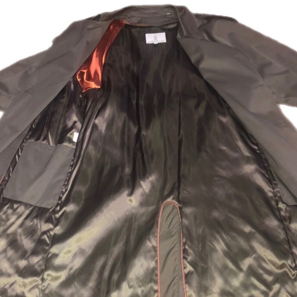 Men’s London Fog trench coat 42 L All seasons w/ zip out liner /